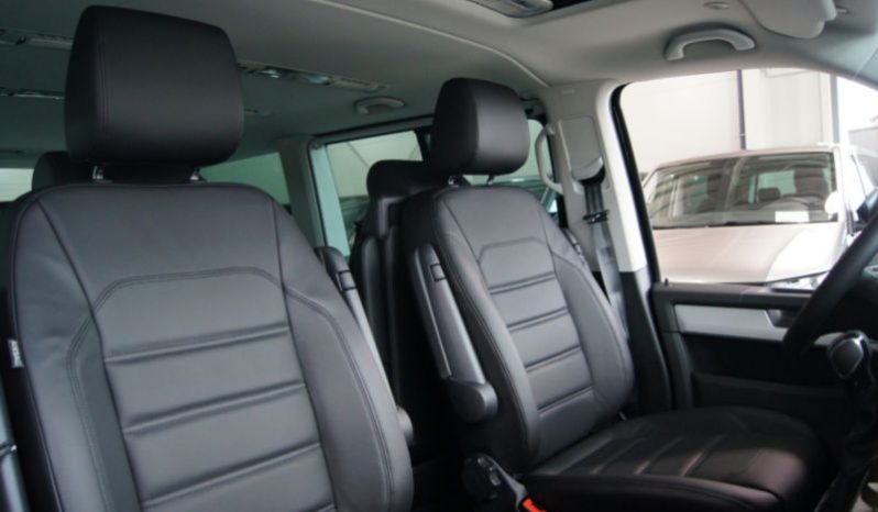 VOLKSWAGEN MULTIVAN HIGHLINE 2.5L TDI lleno