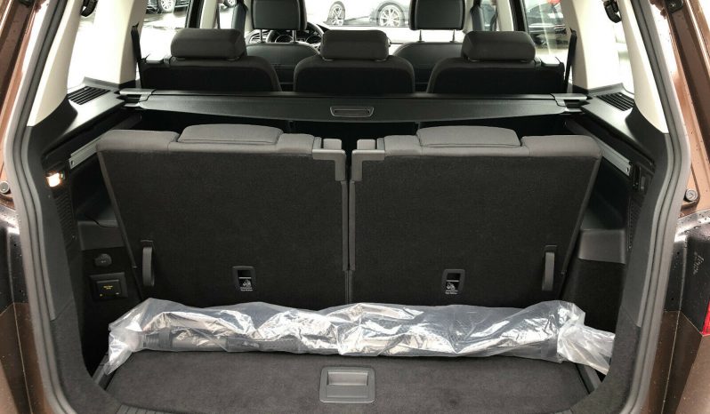 Volkswagen Touran 2.0l TDI 150cv Highline 7/2016 lleno